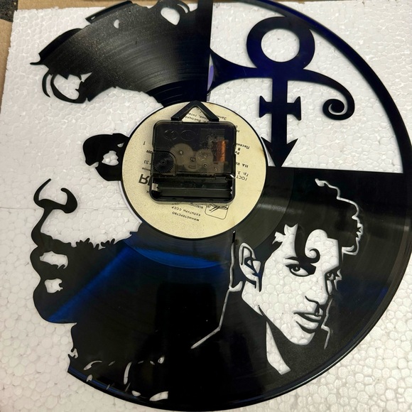 Prince Clock - Picture 3 of 4